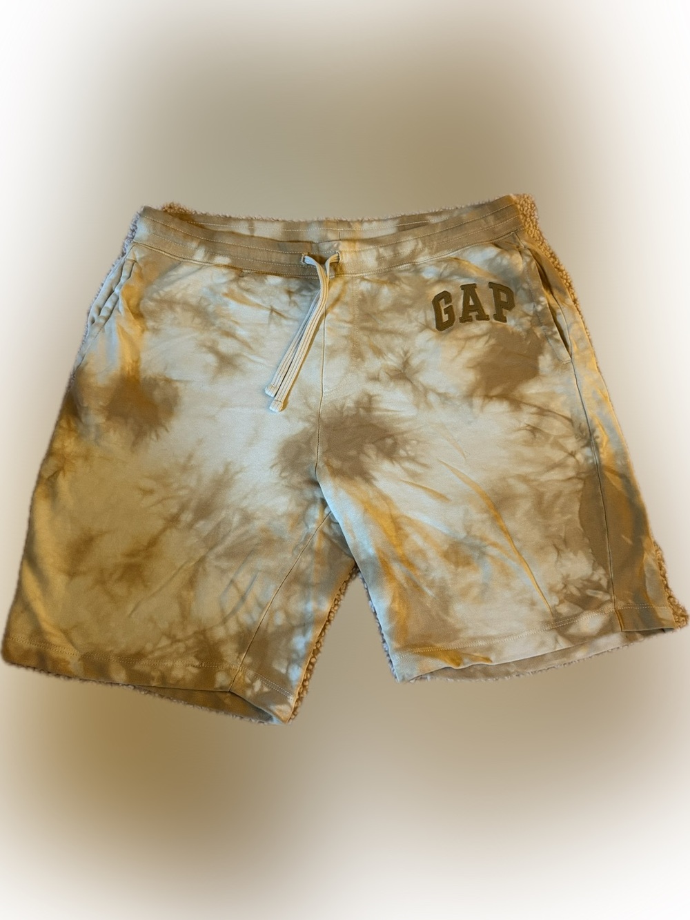 Men’s GAP shorts size L